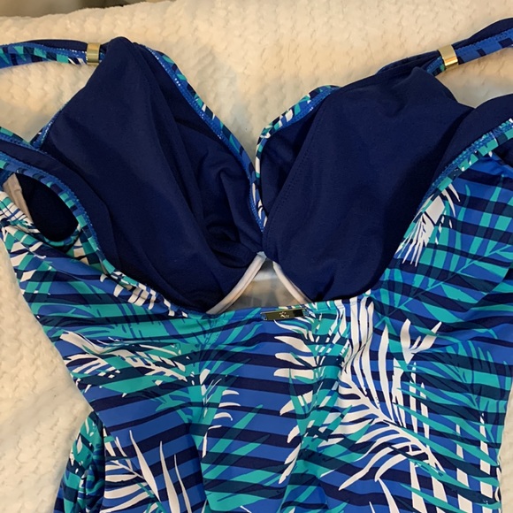 2/$20 Ralph Lauren 16 Tropical Swimsuit Host Pick - Picture 7 of 13